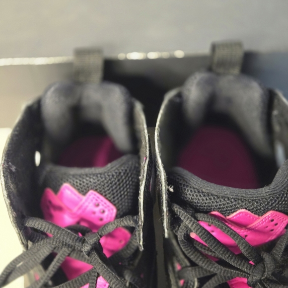 Jordan's High Top True Flight Women Size 8 Pink Black Original Box - Picture 10 of 12